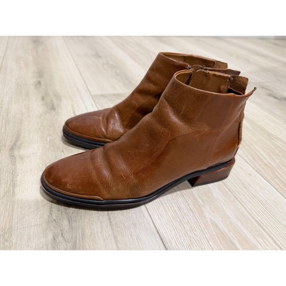 SARTO by Franco Sarto Cognac Brown Leather Side Zip Ankle Booties Size 6.5